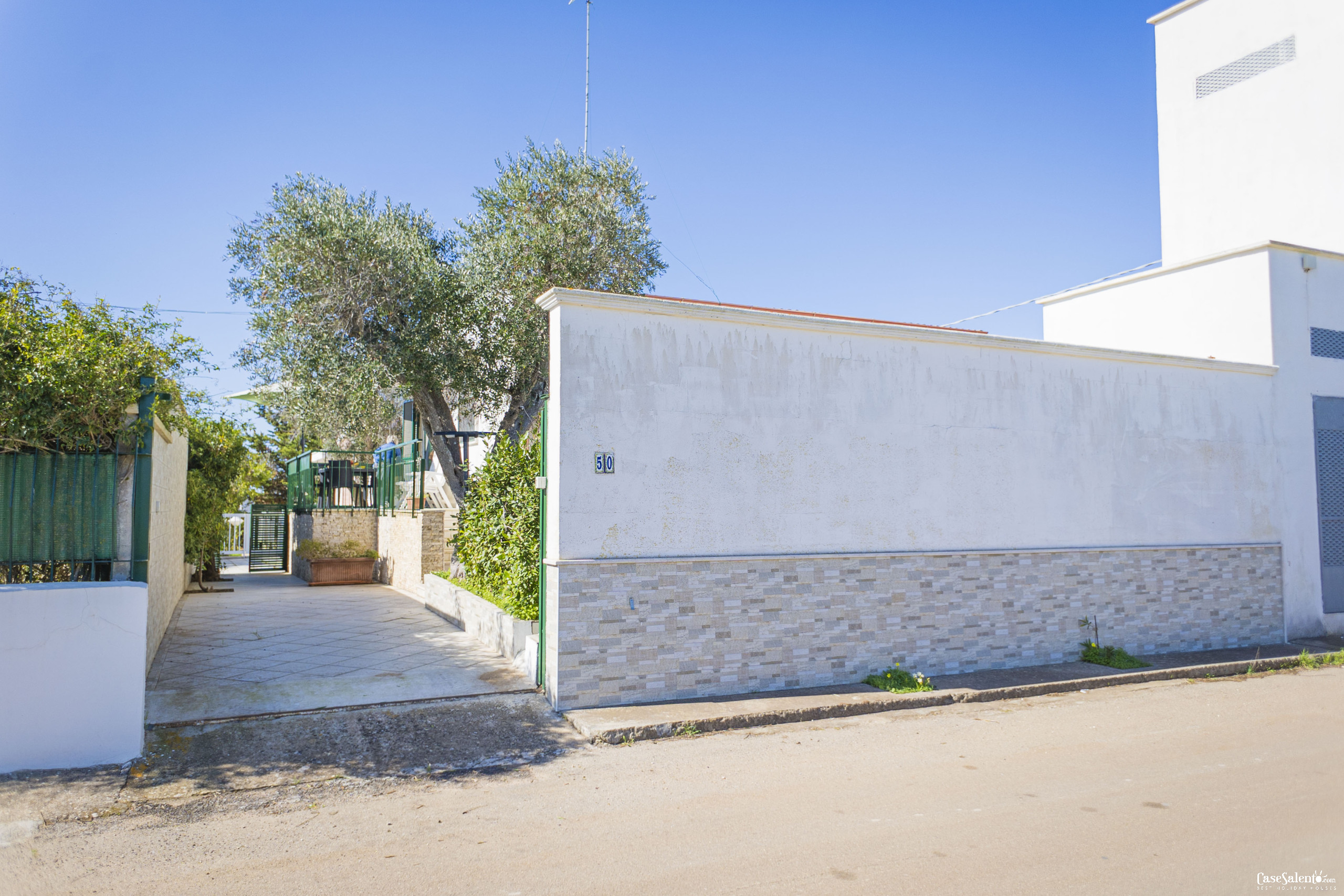 Casa a Porto Cesareo - Villetta verde con 2 bagni e giardino m231