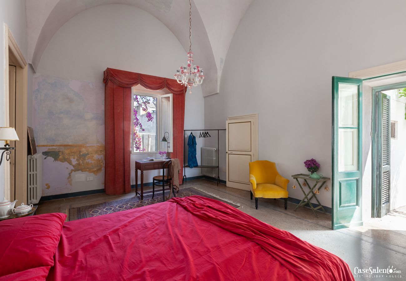 Villa a Corigliano d´Otranto - Palazzo storico con piscina nel borgo antico m600