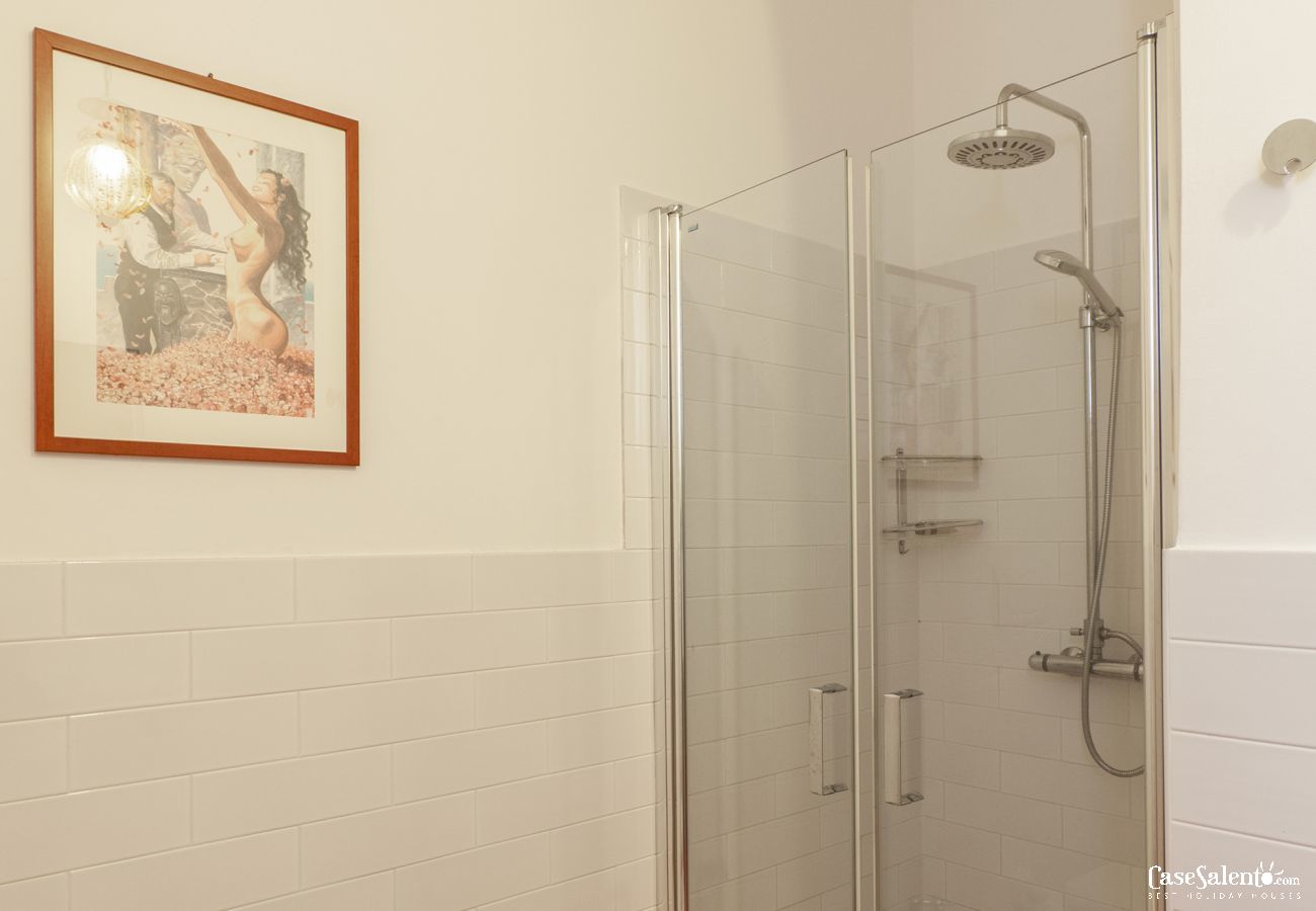 Villa a Galatina - Villa 6 camere e 6 bagni con piscina privata m880