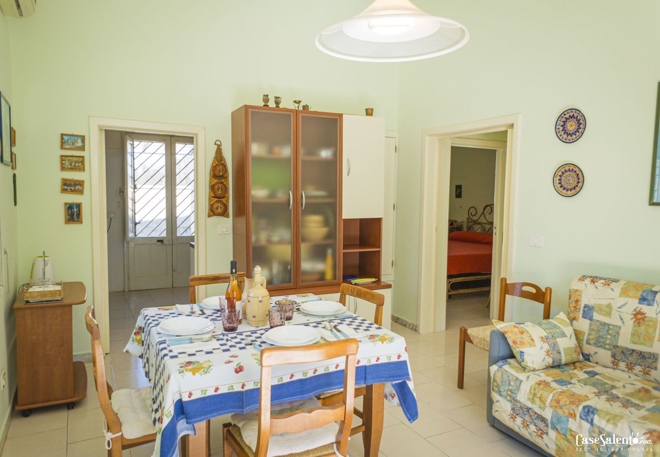 Casa a Porto Cesareo - Villetta verde con 2 bagni e giardino m231