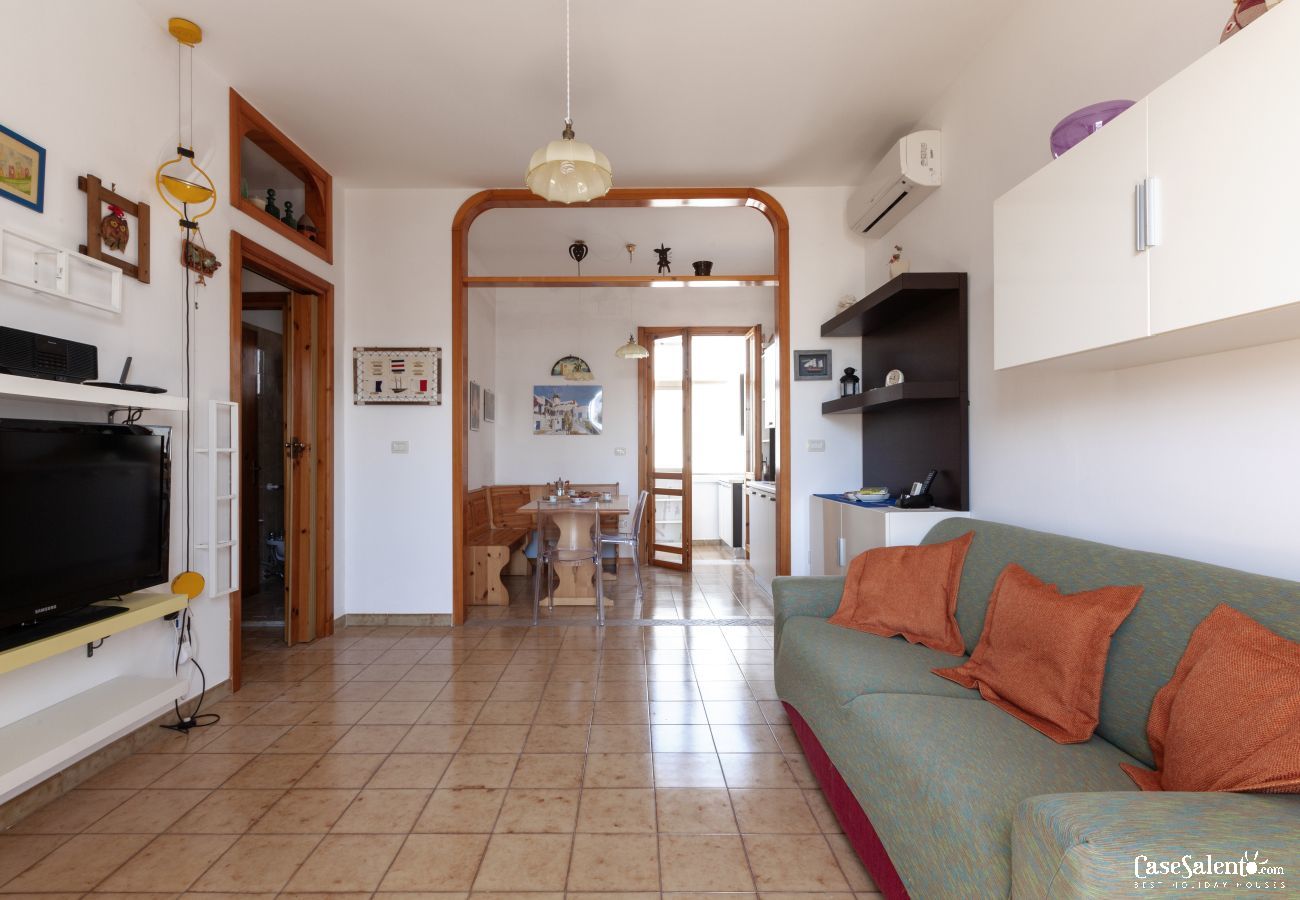 Casa a San Foca - Appartamento al mare con spazio esterno m128