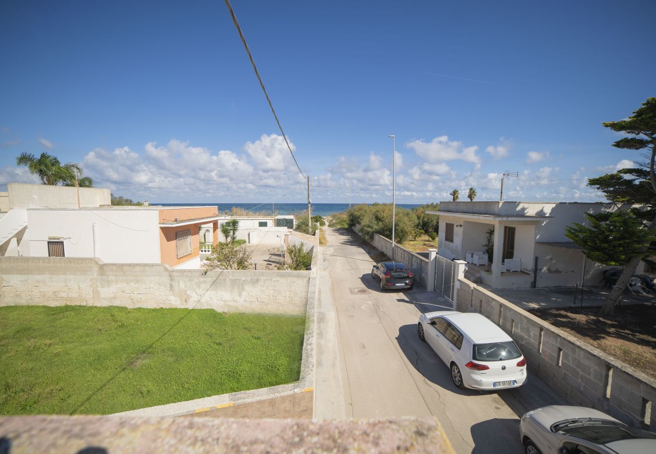 freistehendes Haus in Spiaggiabella - Zu verkaufen Villa direkt am Strand mit Garten v702