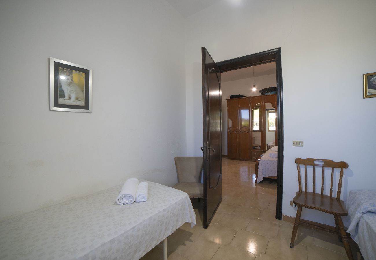 Villa in Lecce - Strandhaus mit Außenbereich 2 Badezimmer v701