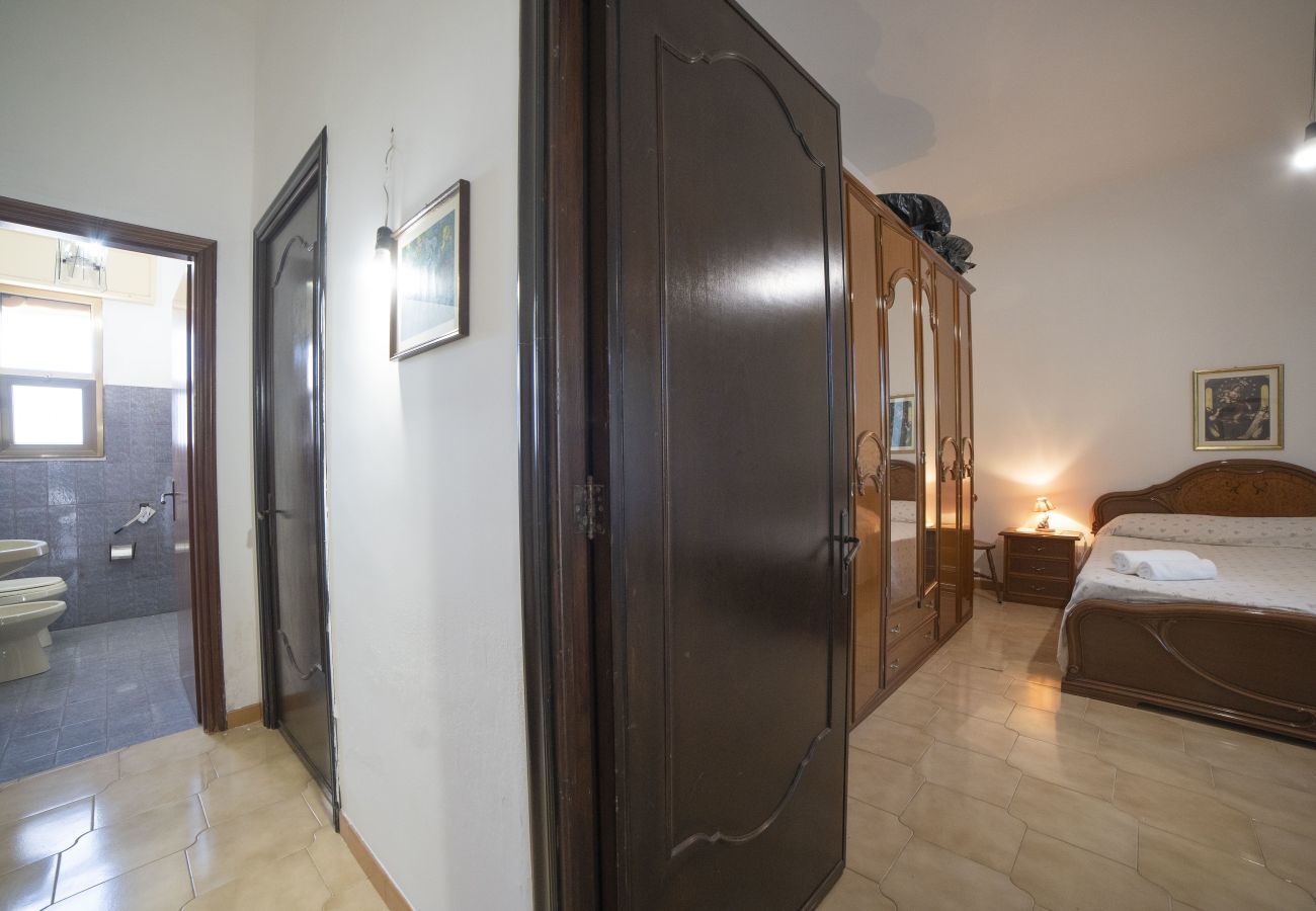 Villa in Lecce - Strandhaus mit Außenbereich 2 Badezimmer v701