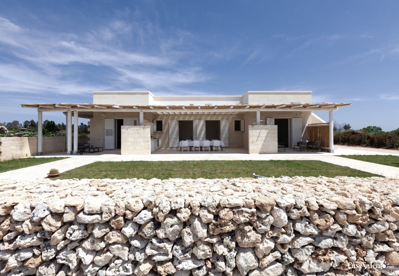 Villa in Otranto - Villa mit Pool in Strandnähe, 5 Schlafzimmer, 5 Badezimmer, m391