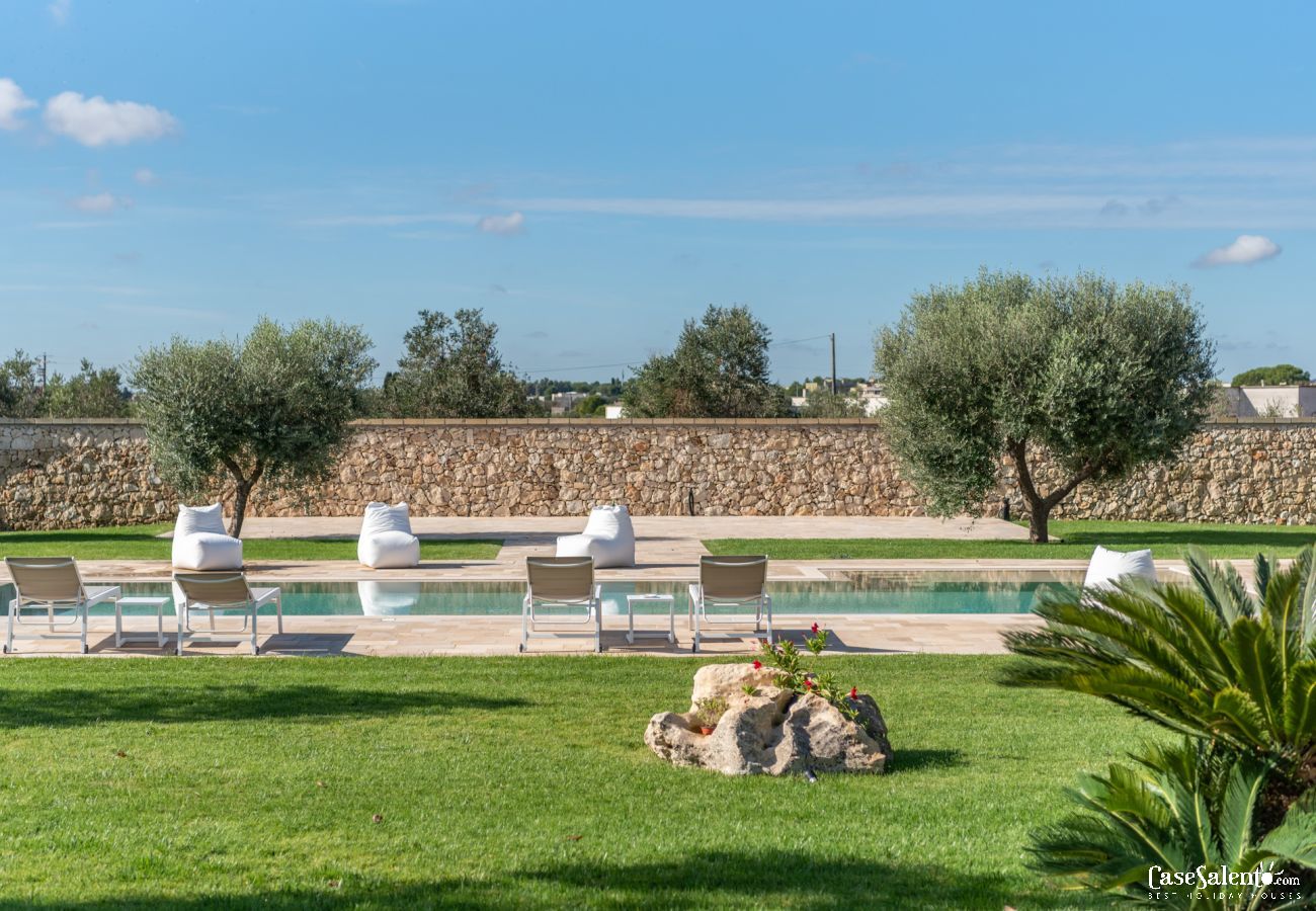 Villa in Castrignano de´ Greci - Villa trullo pool heated indoor pond m580