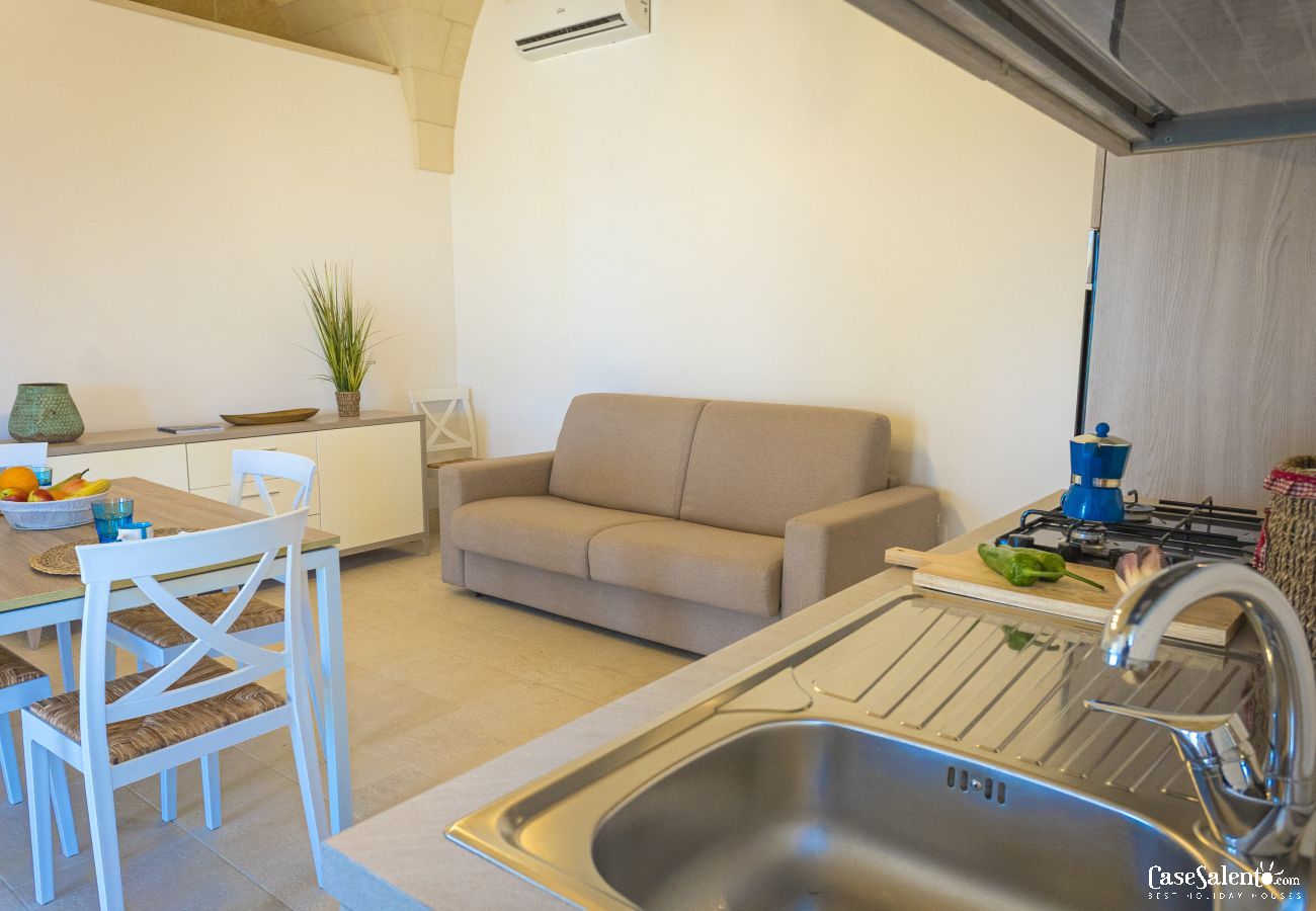 Villa in Otranto - 4-seater villa with swimming pool and near the beach m392