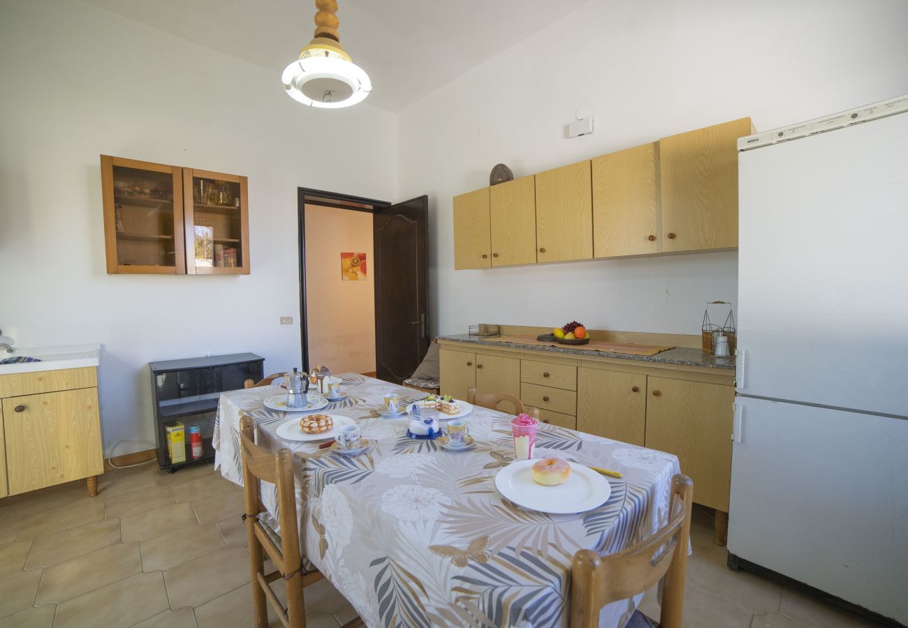 Villa/Dettached house in Lecce - Beach villa with outdoor space 2 bathrooms v701