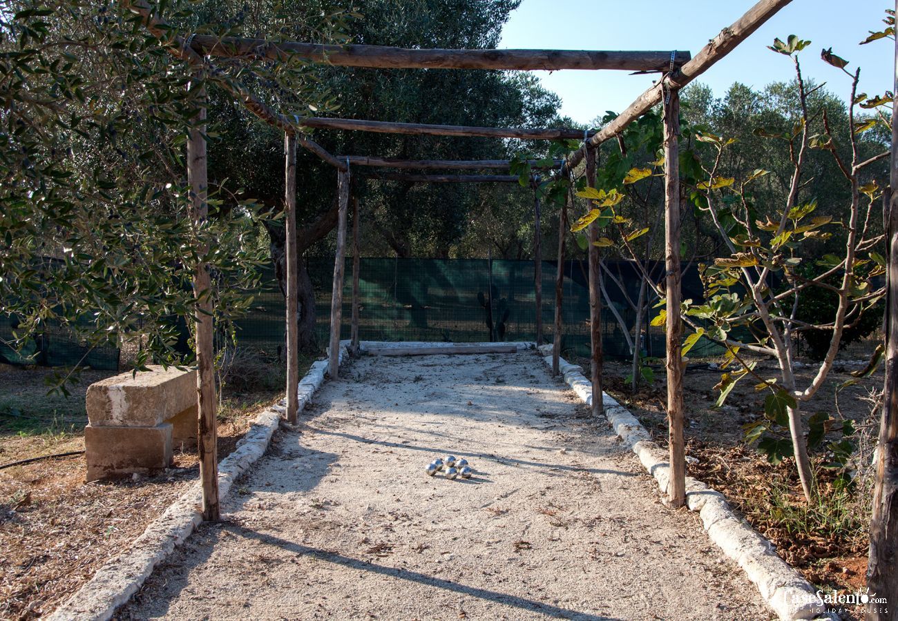 Villa à Carpignano Salentino - Authentique masseria dans les Pouilles avec piscine, jacuzzi, trulli et pajare m595