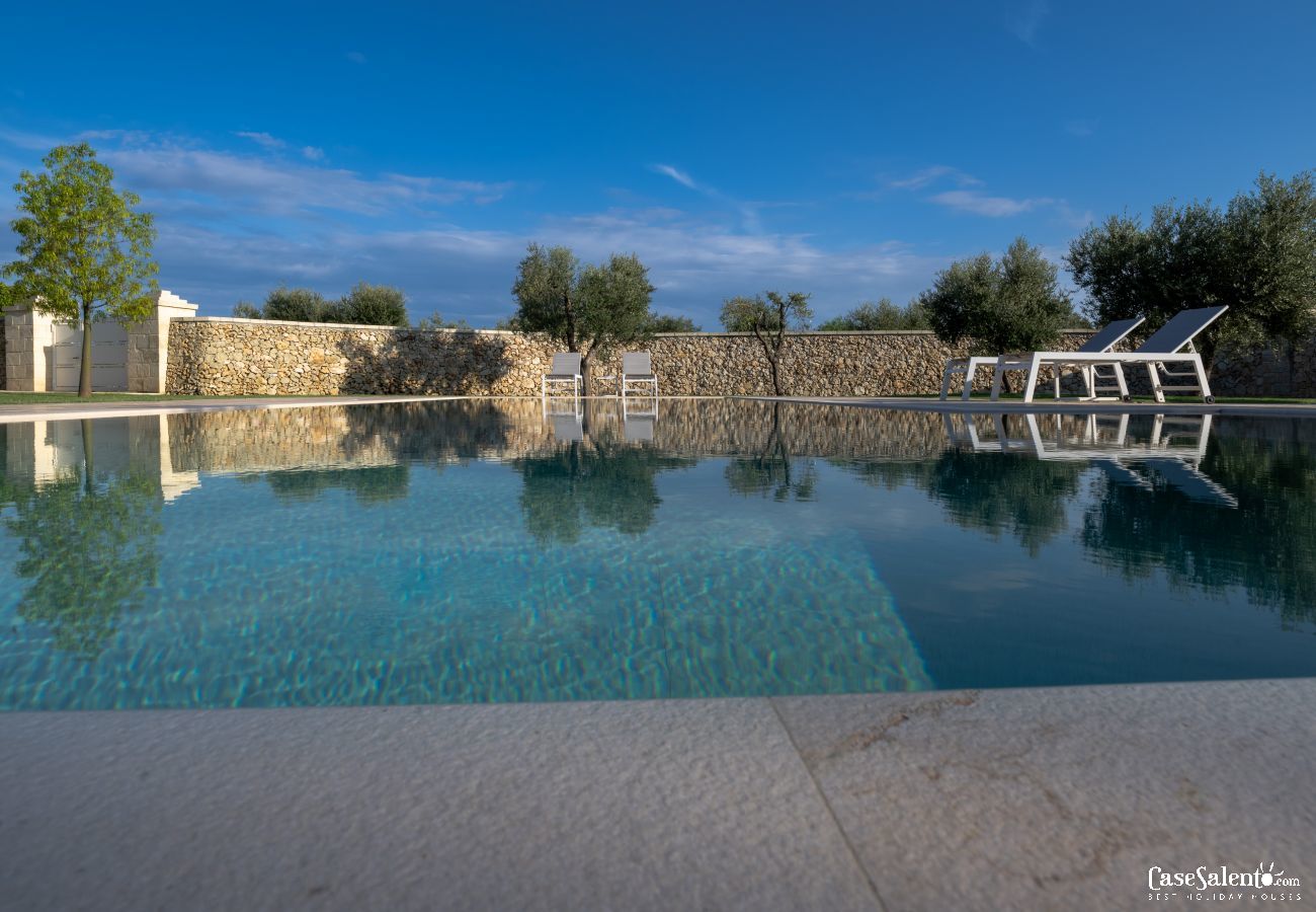 Villa à Castrignano de´ Greci - Villa trullo piscine et bassin intérieur chauffé m580