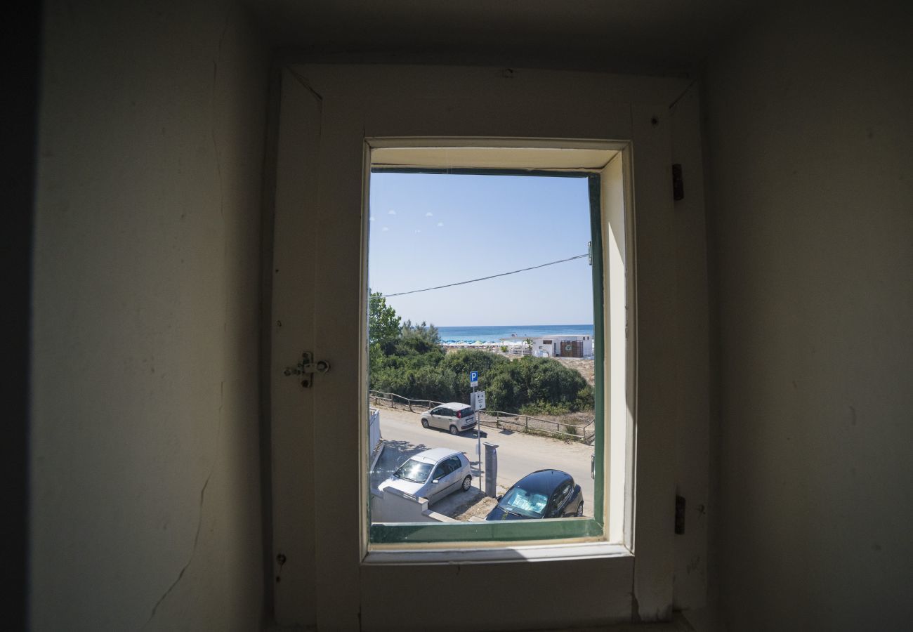 Villetta a Lido Marini - Villetta fronte spiaggia vista mare sabbia fine v780